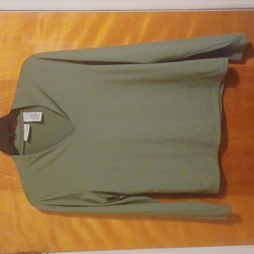 Croft and Barrow Long sleeved blouse